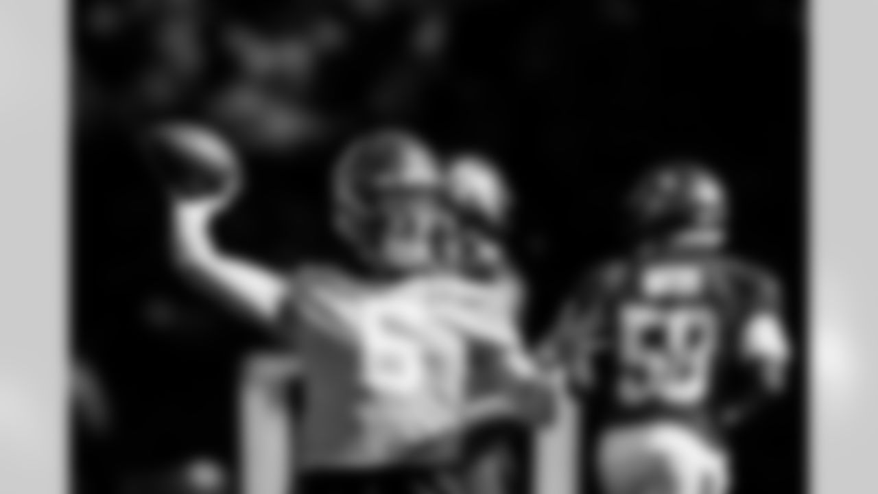 TAMPA, FL - December 17, 2025 - Week 16 practice at AdventHealth Training Center. Photo By Tori Richman/Tampa Bay Buccaneers