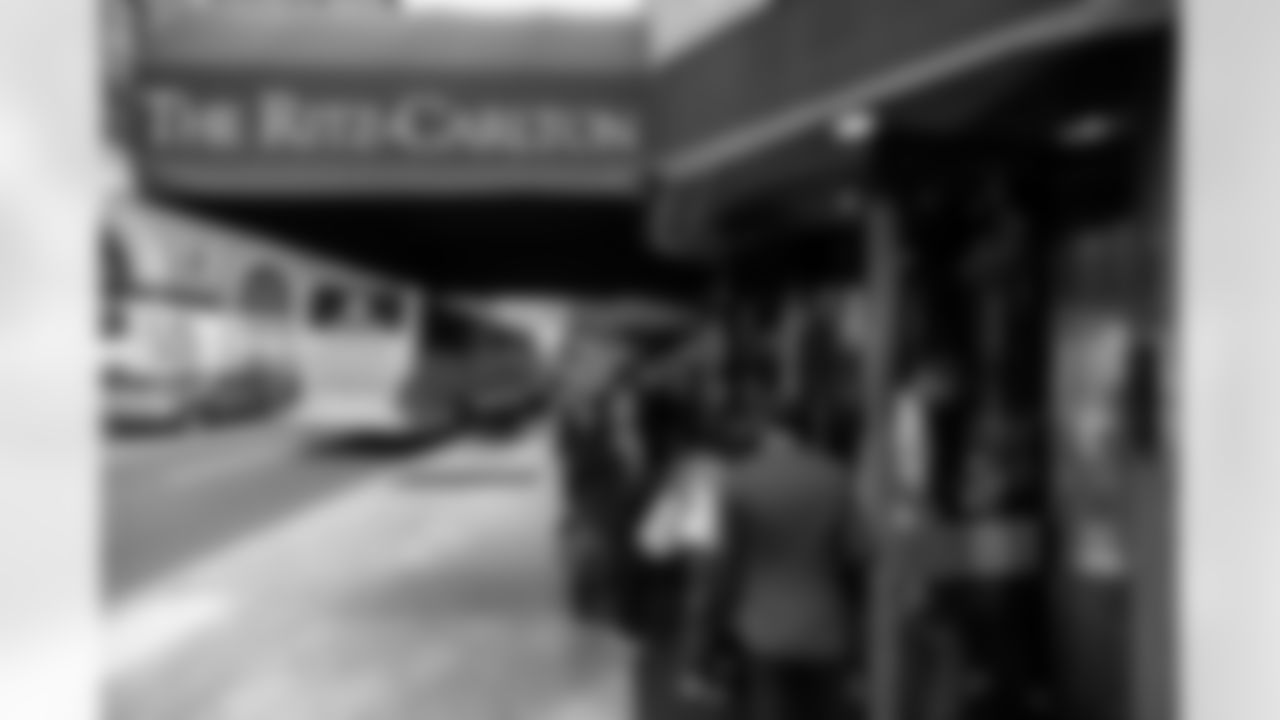 ATLANTA, GA - September 06, 2025 - Luxury Suite Excursion arrives for the game between the Tampa Bay Buccaneers and Atlanta Falcons. The Bucs won the game, 23-20. Photo By Doug DeFelice/Tampa Bay Buccaneers