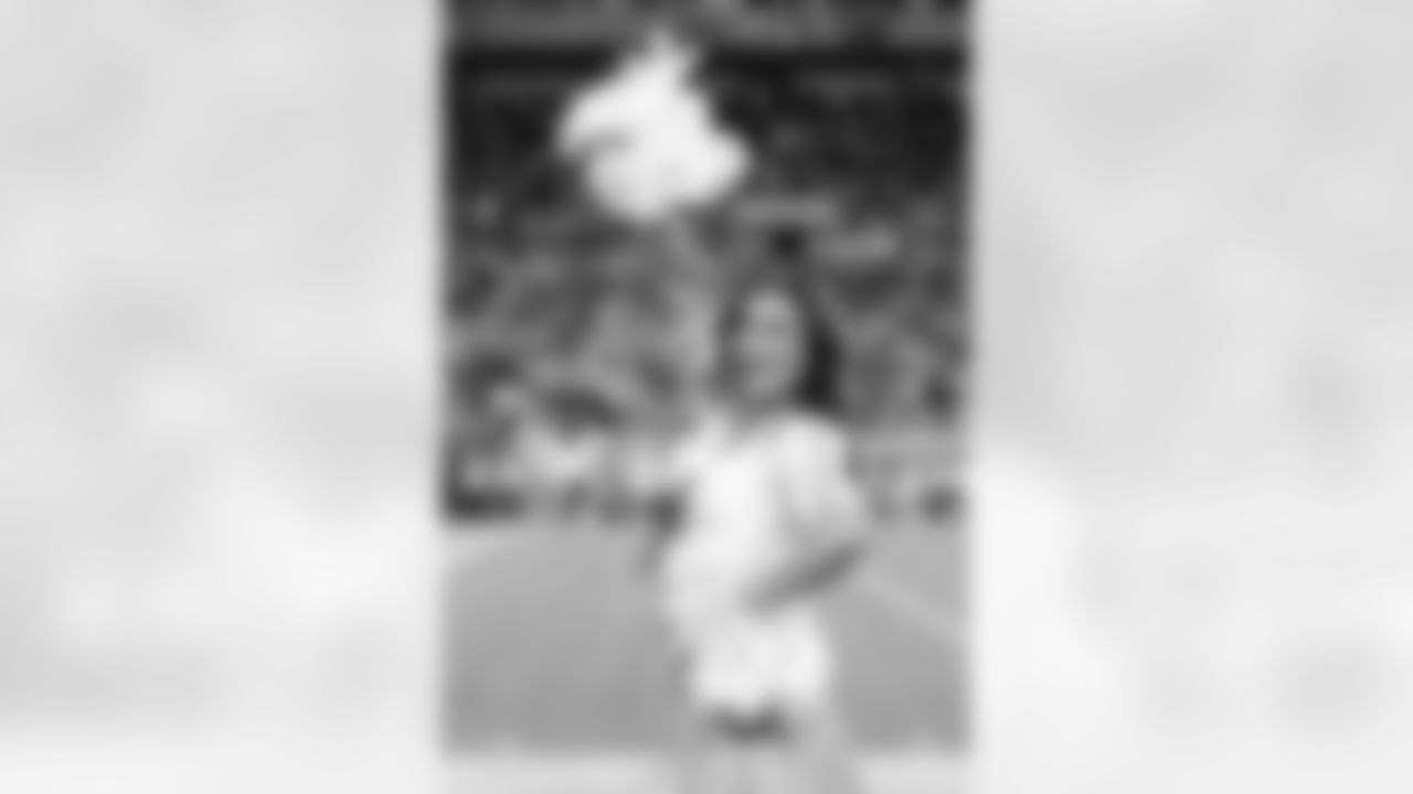 TAMPA, FL - December 11, 2025 - The Tampa Bay Buccaneers and Atlanta Falcons during a regular season game at Raymond James Stadium. The Bucs lost the game, 29-28. Photo By Doug DeFelice/Tampa Bay Buccaneers