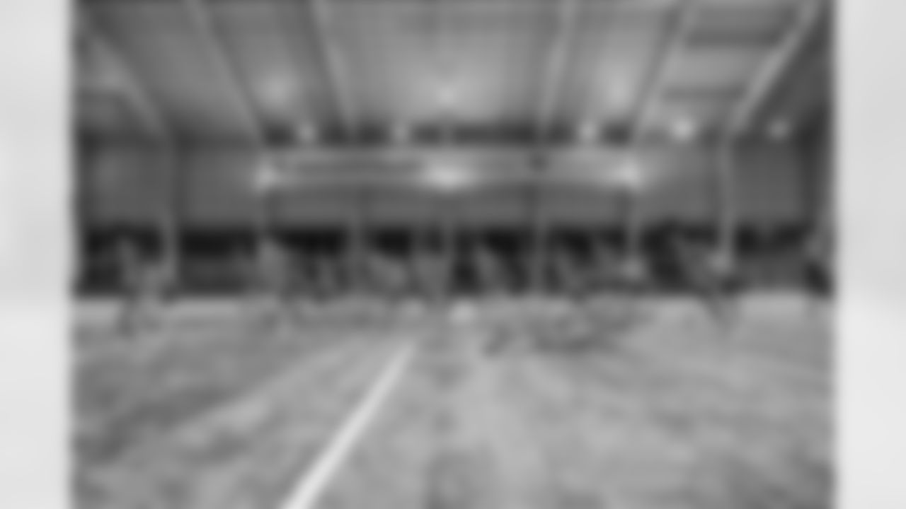 TAMPA, FL - January 02, 2026 - Tampa Bay Buccaneers Cheerleaders field rehearsal at AdventHealth Training Center. Photo By Tori Richman/Tampa Bay Buccaneers