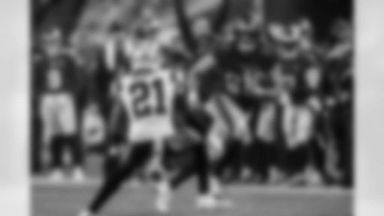 TAMPA, FL - January 03, 2026 - The Carolina Panthers and Tampa Bay Buccaneers play a regular season game at Raymond James Stadium. The Bucs won the game, 16-14. Photo By Tori Richman/Tampa Bay Buccaneers