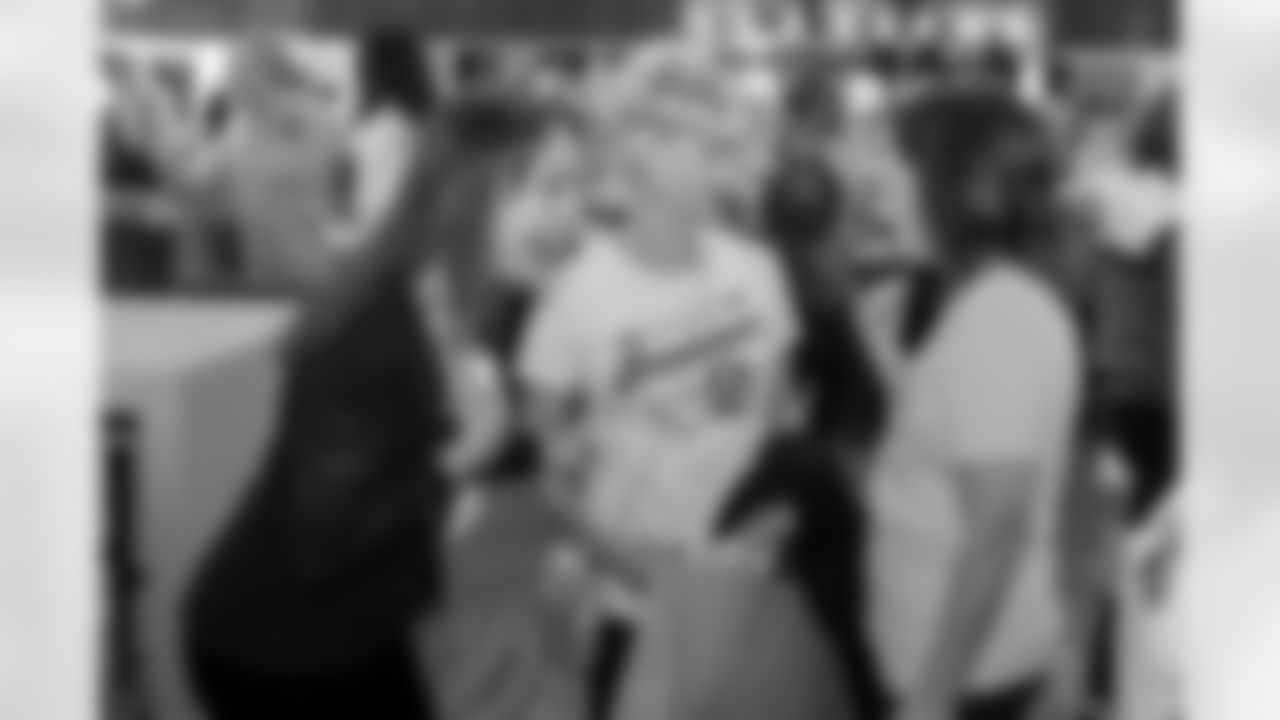 TAMPA, FL - December 11, 2025 - The 1976 Tampa Bay Buccaneers team reunion in the Hyundai Club at Raymond James Stadium. Photo By Mike Carlson/Tampa Bay Buccaneers