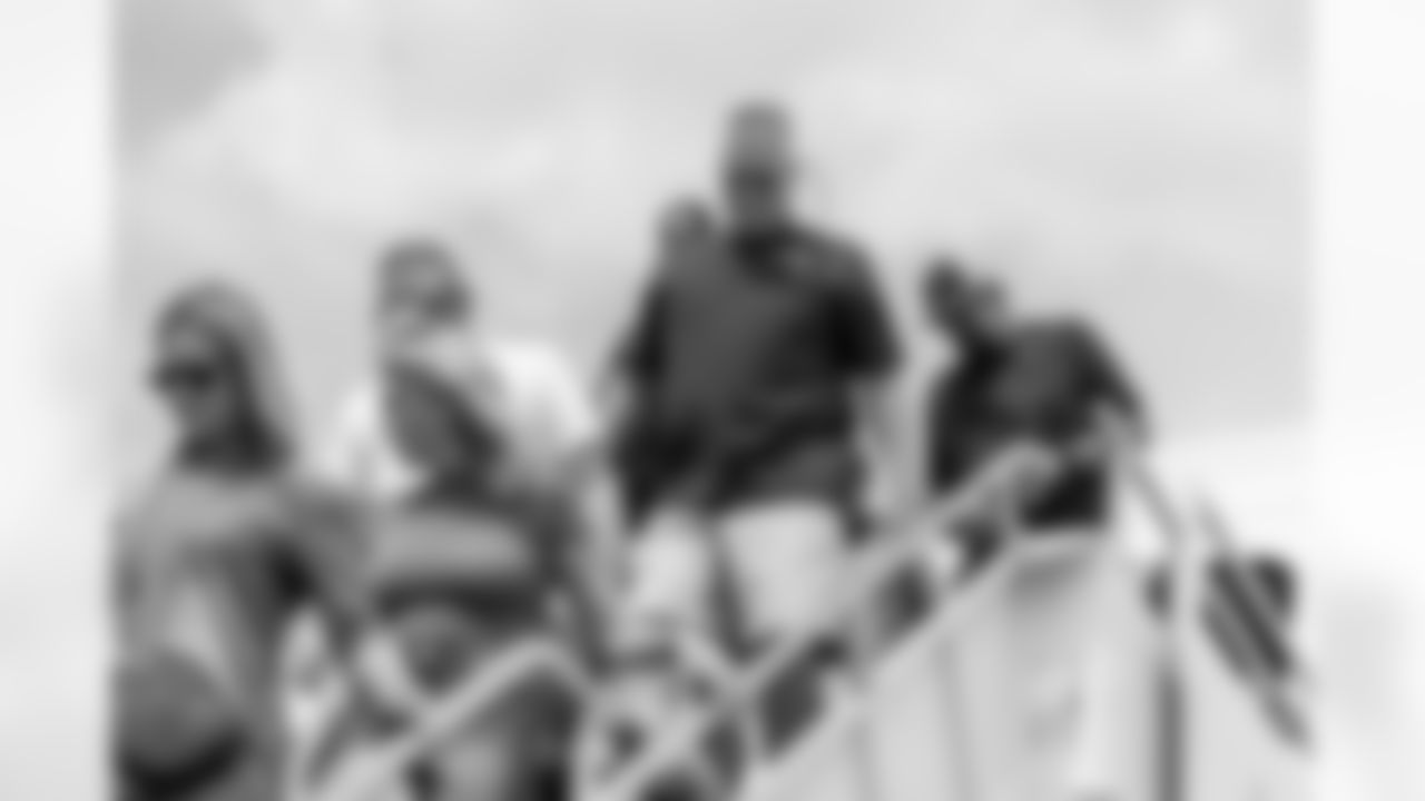 ATLANTA, GA - September 06, 2025 - Luxury Suite Excursion arrives for the game between the Tampa Bay Buccaneers and Atlanta Falcons. The Bucs won the game, 23-20. Photo By Doug DeFelice/Tampa Bay Buccaneers