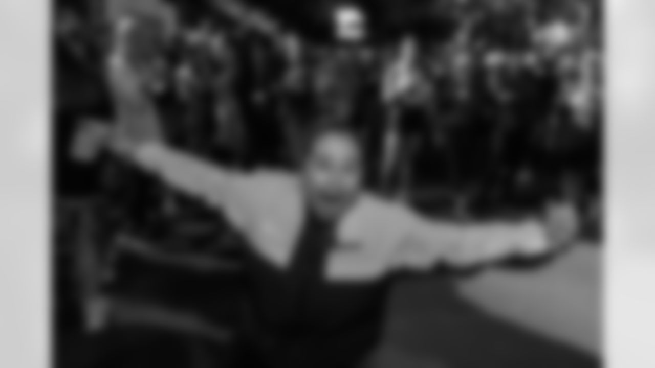 ST. PETERSBURG, FL - November 13, 2025 - Participants during "Bucs Run" Raise The Flags event with Pinellas Run Club at Park & Rec in St. Petersburg. Photo By Doug DeFelice/Tampa Bay Buccaneers