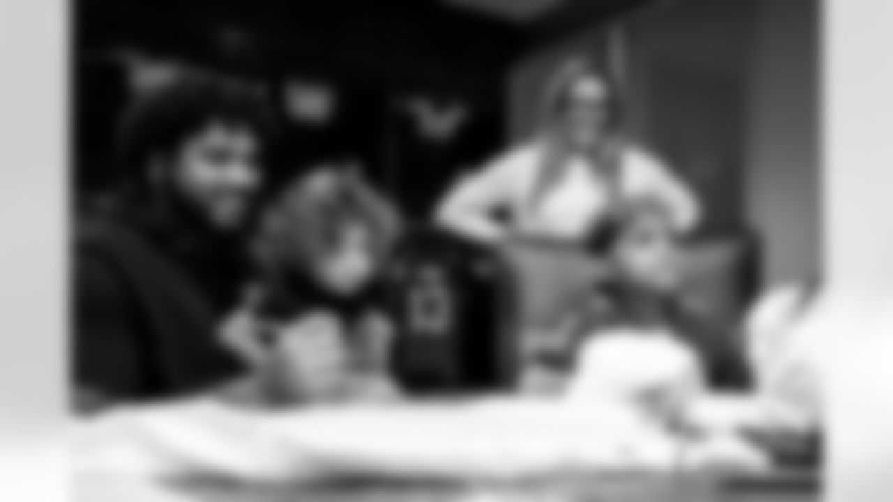 TAMPA, FL - November 19, 2025 - Tackle Tristan Wirfs #78 of the Tampa Bay Buccaneers during a visit with Triumph Together Cancer Warriors. Photo By Kyle Zedaker/Tampa Bay Buccaneers