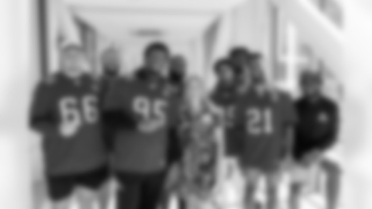 TAMPA, FL - October 14, 2025 - The Tampa Bay Buccaneers Rookie Club visits Moffitt Cancer Center. Photo By Vita Vea/Tampa Bay Buccaneers