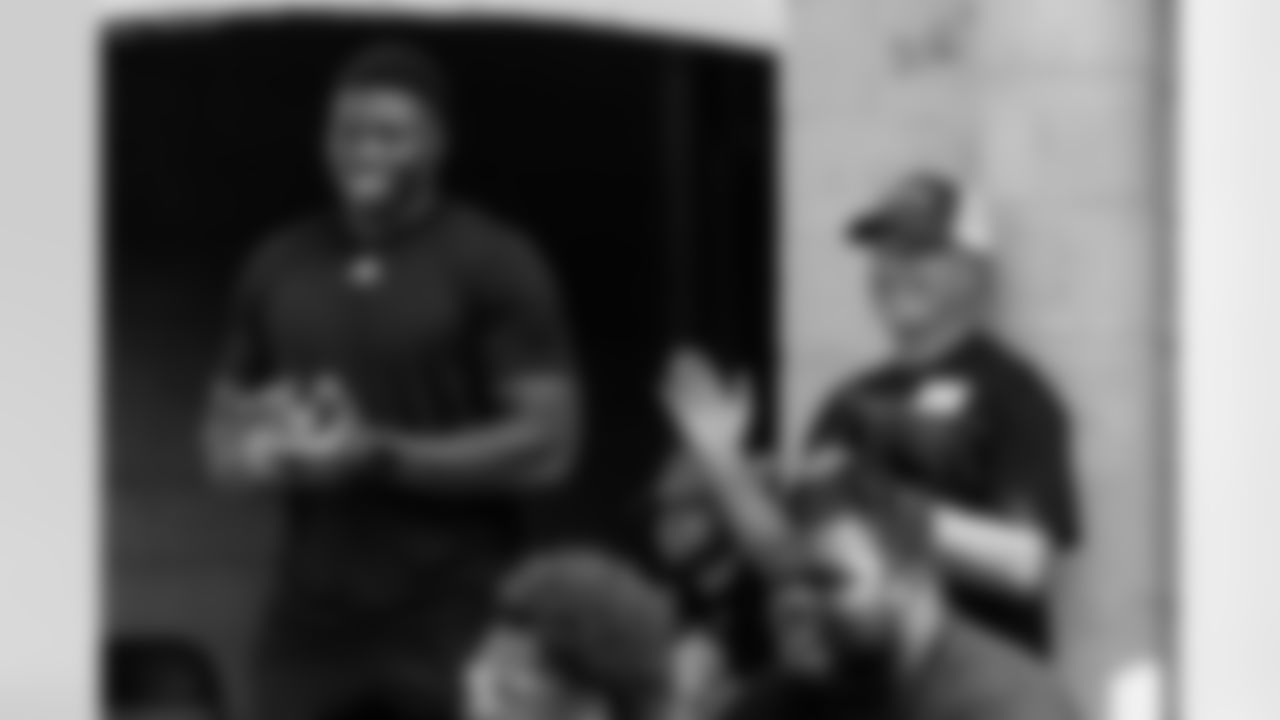 TAMPA, FL - November 18, 2025 - Outside Linebacker Yaya Diaby #0 of the Tampa Bay Buccaneers during a home build with Habitat for Humanity of Tampa Bay Hillsborough. Photo By Doug DeFelice/Tampa Bay Buccaneers