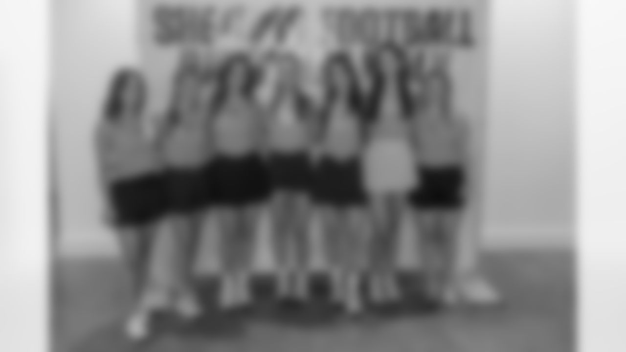 TAMPA, FL - December 06, 2025 - She is Football Bayshore Walk: Raise The Flags event with Bayshore Breakfast Club and Tampa Girls Social & Wellness at Hyde House Public Studio. Photo By Mike Carlson/Tampa Bay Buccaneers