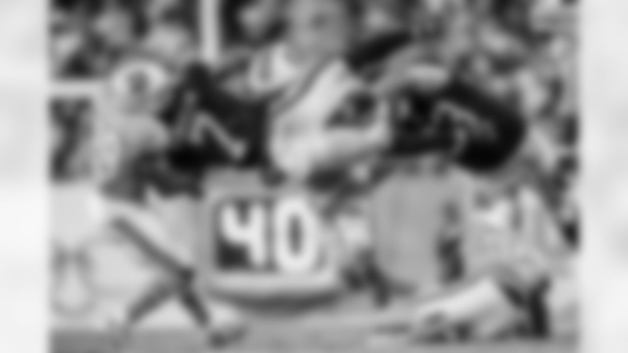 TAMPA, FL - December 11, 2025 - The Tampa Bay Buccaneers and Atlanta Falcons during a regular season game at Raymond James Stadium. The Bucs lost the game, 29-28. Photo By Mike Carlson/Tampa Bay Buccaneers