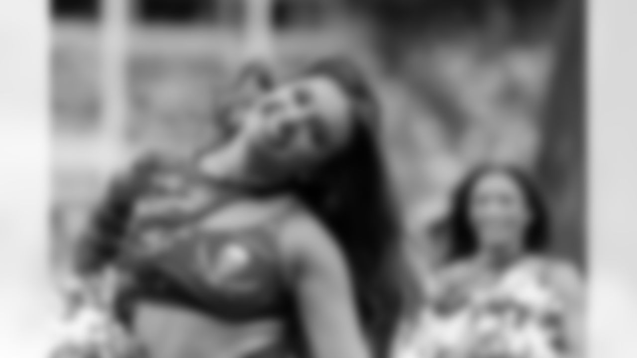 TAMPA, FL - November 09, 2025 - Tampa Bay Buccaneers Cheerleaders during the game between the New England Patriots and Tampa Bay Buccaneers. The Bucs lost the game, 28-23. Photo By Doug DeFelice/Tampa Bay Buccaneers