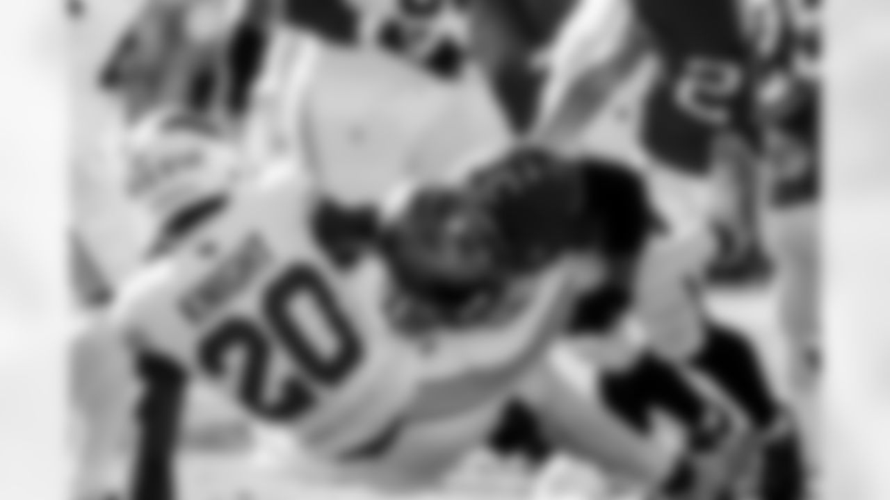 TAMPA, FL - November 30, 2025 - Safety Antoine Winfield Jr. #31 of the Tampa Bay Buccaneers during the game between the Arizona Cardinals and Tampa Bay Buccaneers. The Bucs won the game, 20-17. Photo By Tori Richman/Tampa Bay Buccaneers