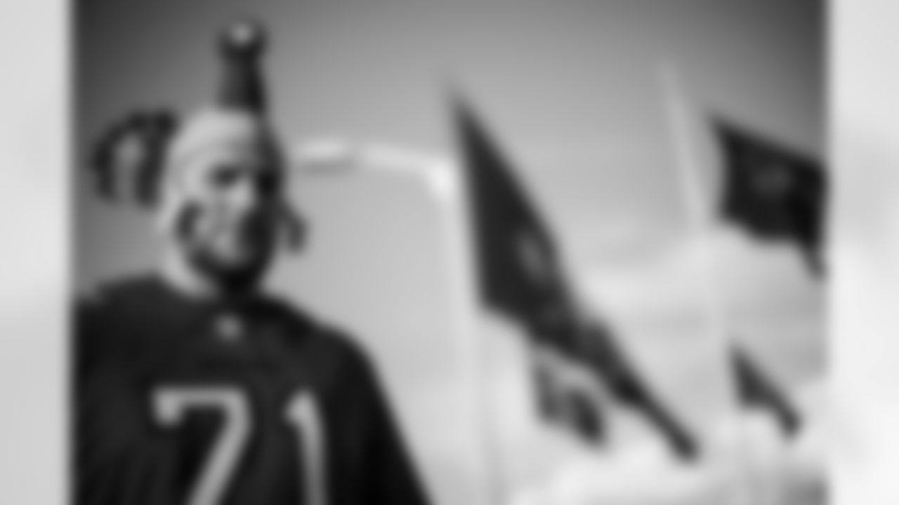 TAMPA, FL - November 25, 2025 - Offensive Lineman Lorenz Metz #71 of the Tampa Bay Buccaneers during Turkey Time with the O-Line. Photo By Kyle Zedaker/Tampa Bay Buccaneers