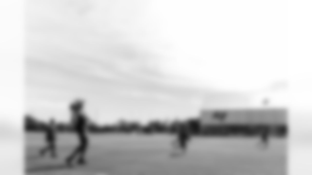 TAMPA, FL - December 05, 2025 - Mike and Ashli Evans host the Mike Evans Family Foundation 'Catch for Christmas' holiday event at AdventHealth Training Center. Photo By Kyle Zedaker/Tampa Bay Buccaneers