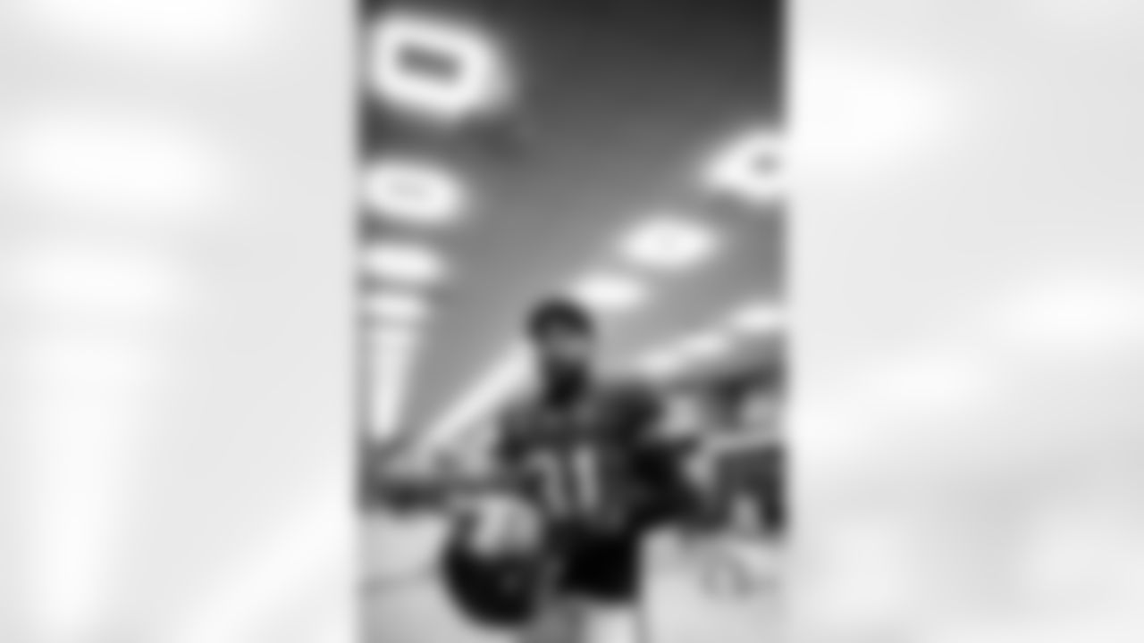 TAMPA, FL - January 03, 2026 - The Carolina Panthers and Tampa Bay Buccaneers play a regular season game at Raymond James Stadium. The Bucs won the game, 16-14. Photo By Kyle Zedaker/Tampa Bay Buccaneers