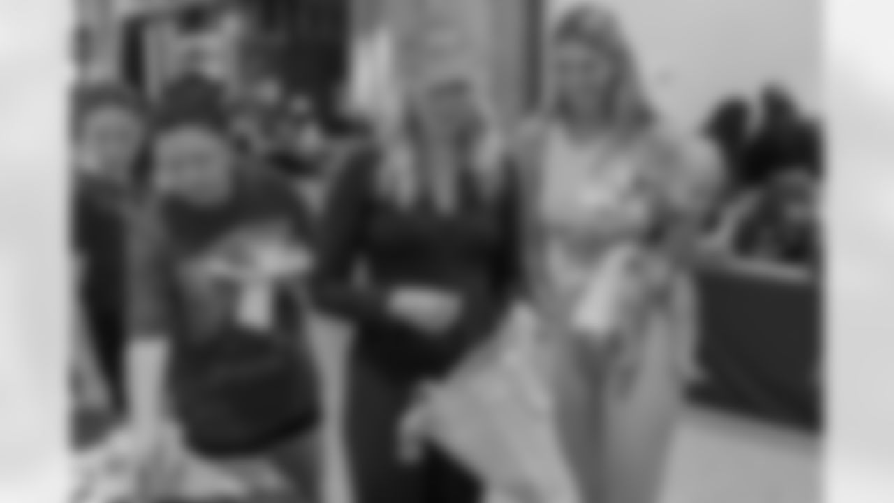 TAMPA, FL - December 06, 2025 - She is Football Bayshore Walk: Raise The Flags event with Bayshore Breakfast Club and Tampa Girls Social & Wellness at Hyde House Public Studio. Photo By Mike Carlson/Tampa Bay Buccaneers