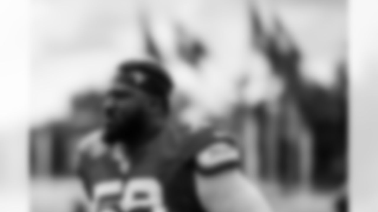 TAMPA, FL - October 09, 2025 - Outside Linebacker Mohamed Kamara #59 of the Tampa Bay Buccaneers during practice at AdventHealth Training Center. Photo By Kyle Zedaker/Tampa Bay Buccaneers