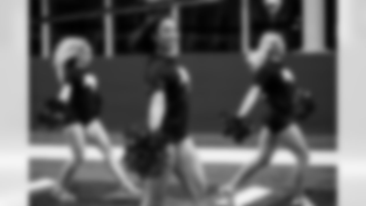 TAMPA, FL - December 04, 2025 - Tampa Bay Buccaneers Cheerleaders field rehearsal at AdventHealth Training Center. Photo By Tori Richman/Tampa Bay Buccaneers