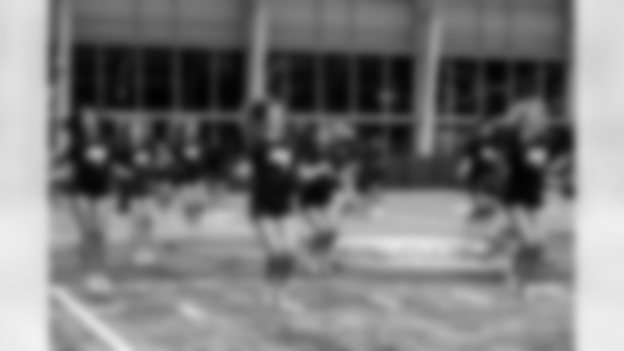 TAMPA, FL - December 04, 2025 - Tampa Bay Buccaneers Cheerleaders field rehearsal at AdventHealth Training Center. Photo By Tori Richman/Tampa Bay Buccaneers