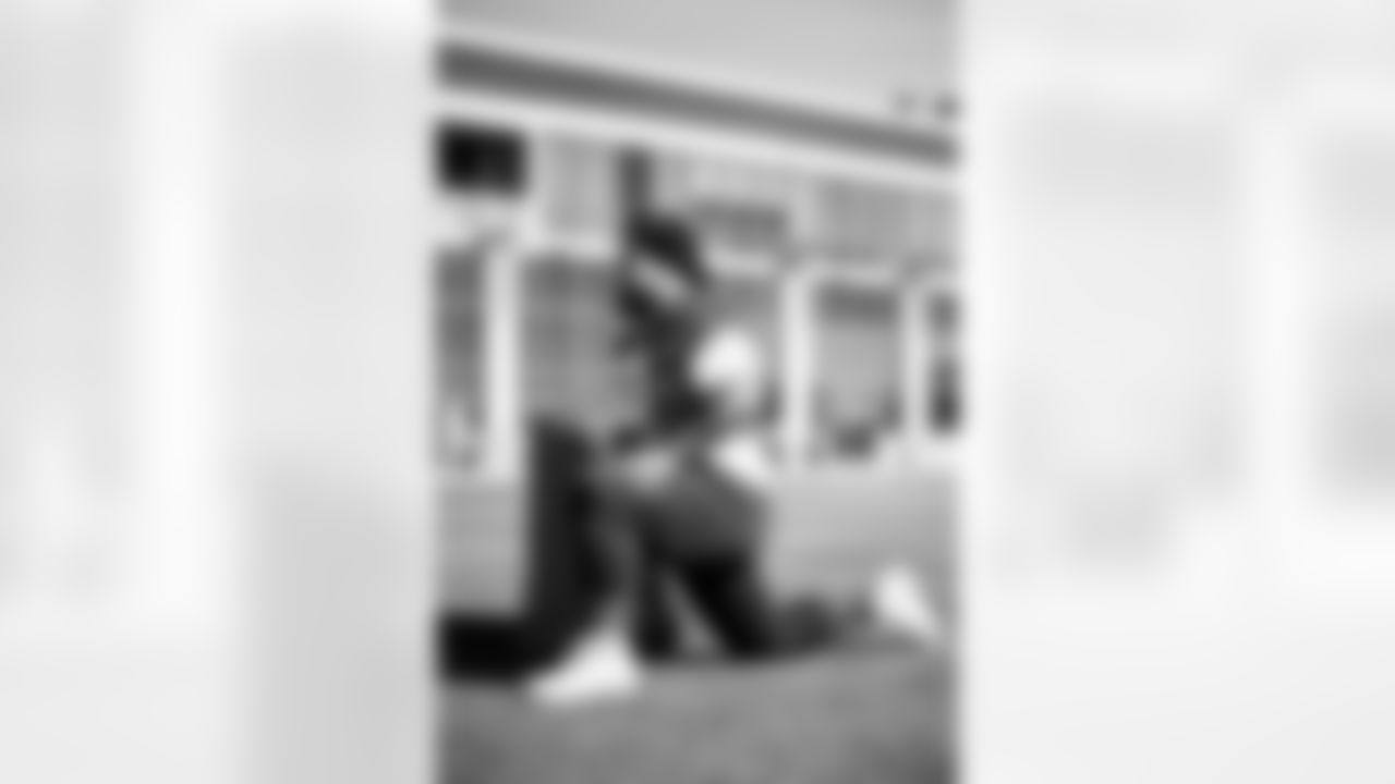 TAMPA, FL - December 17, 2025 - Week 16 practice at AdventHealth Training Center. Photo By Tori Richman/Tampa Bay Buccaneers