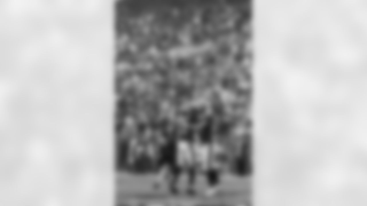 TAMPA, FL - January 03, 2026 - The Carolina Panthers and Tampa Bay Buccaneers play a regular season game at Raymond James Stadium. The Bucs won the game, 16-14. Photo By Tori Richman/Tampa Bay Buccaneers