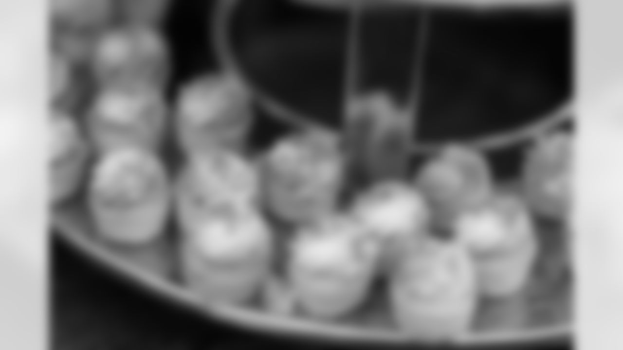 TAMPA, FL - December 11, 2025 - The 1976 Tampa Bay Buccaneers team reunion in the Hyundai Club at Raymond James Stadium. Photo By Mike Carlson/Tampa Bay Buccaneers