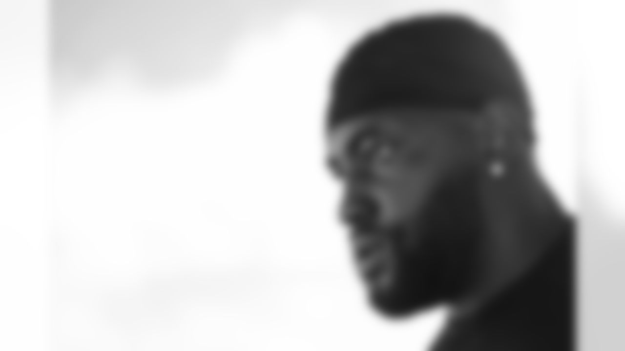 TAMPA, FL - November 22, 2025 - Offensive Tackle Benjamin Chukwuma #70 of the Tampa Bay Buccaneers departs before the game against the Los Angeles Rams. Photo By Tori Richman/Tampa Bay Buccaneers