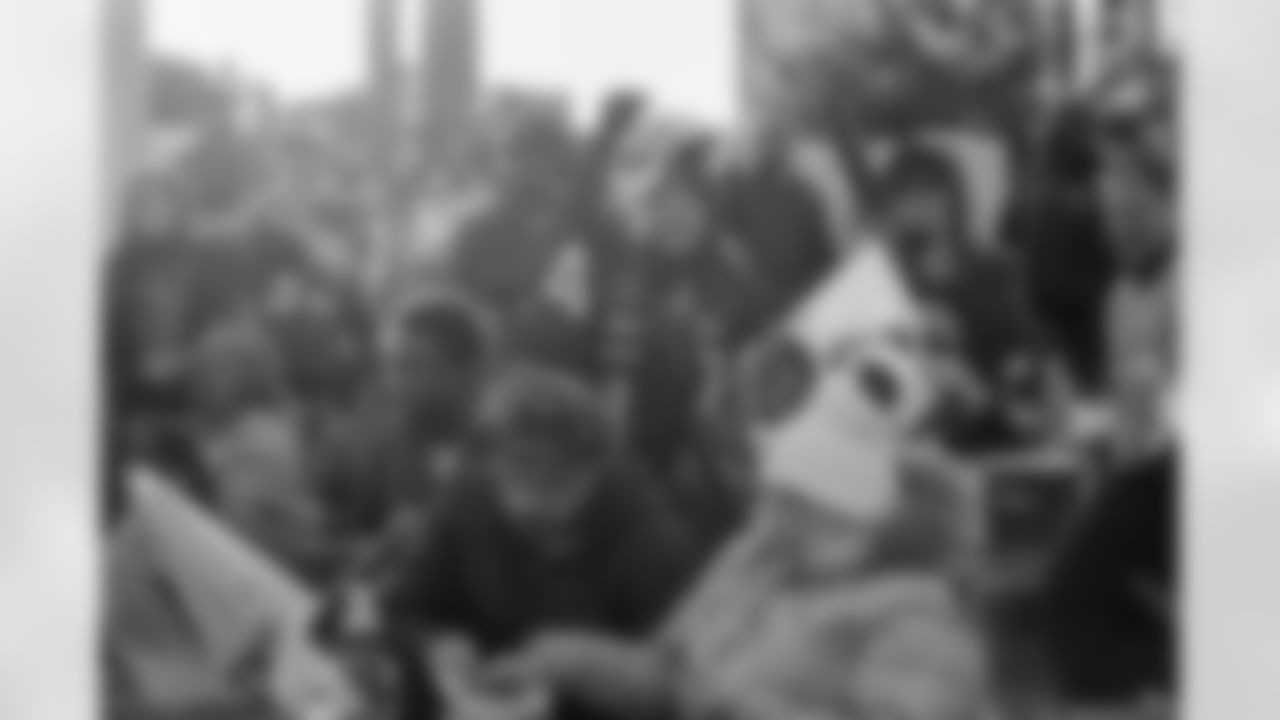 240121_MC_Bucs_Watch_Party_WEBSIZE097