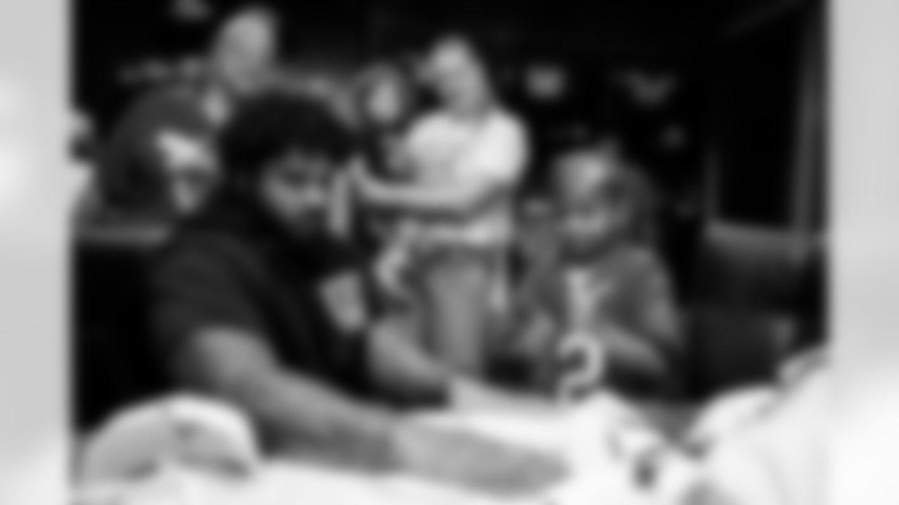 TAMPA, FL - November 19, 2025 - Tackle Tristan Wirfs #78 of the Tampa Bay Buccaneers during a visit with Triumph Together Cancer Warriors. Photo By Kyle Zedaker/Tampa Bay Buccaneers