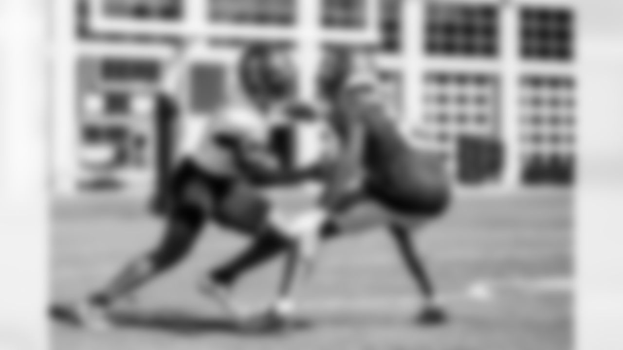 TAMPA, FL - December 17, 2025 - Week 16 practice at AdventHealth Training Center. Photo By Tori Richman/Tampa Bay Buccaneers