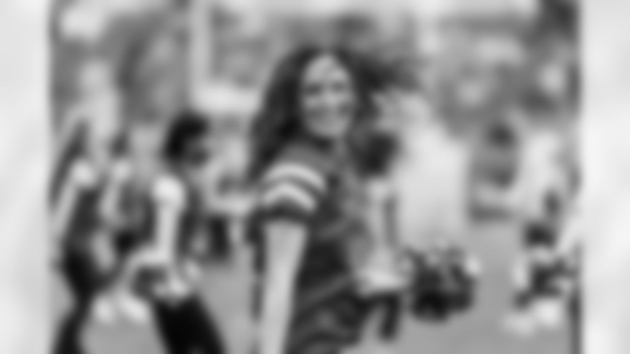 TAMPA, FL - December 07, 2025 - The Tampa Bay Buccaneers and New Orleans Saints during a regular season game at Raymond James Stadium. The Bucs lost the game, 24-20. Photo By Tori Richman/Tampa Bay Buccaneers