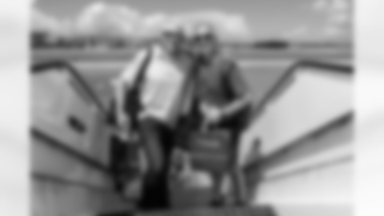 ATLANTA, GA - September 06, 2025 - Luxury Suite Excursion departs for the game between the Tampa Bay Buccaneers and Atlanta Falcons. The Bucs won the game, 23-20. Photo By Doug DeFelice/Tampa Bay Buccaneers