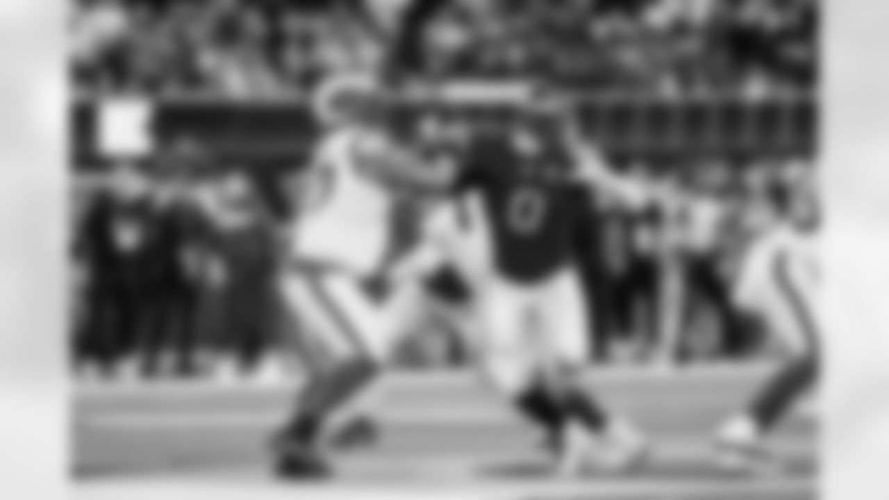 INGLEWOOD, CA - November 23, 2025 - Outside Linebacker Yaya Diaby #0 of the Tampa Bay Buccaneers during the game between the Tampa Bay Buccaneers and Los Angeles Rams. The Bucs lost the game, 34-7. Photo By Tori Richman/Tampa Bay Buccaneers