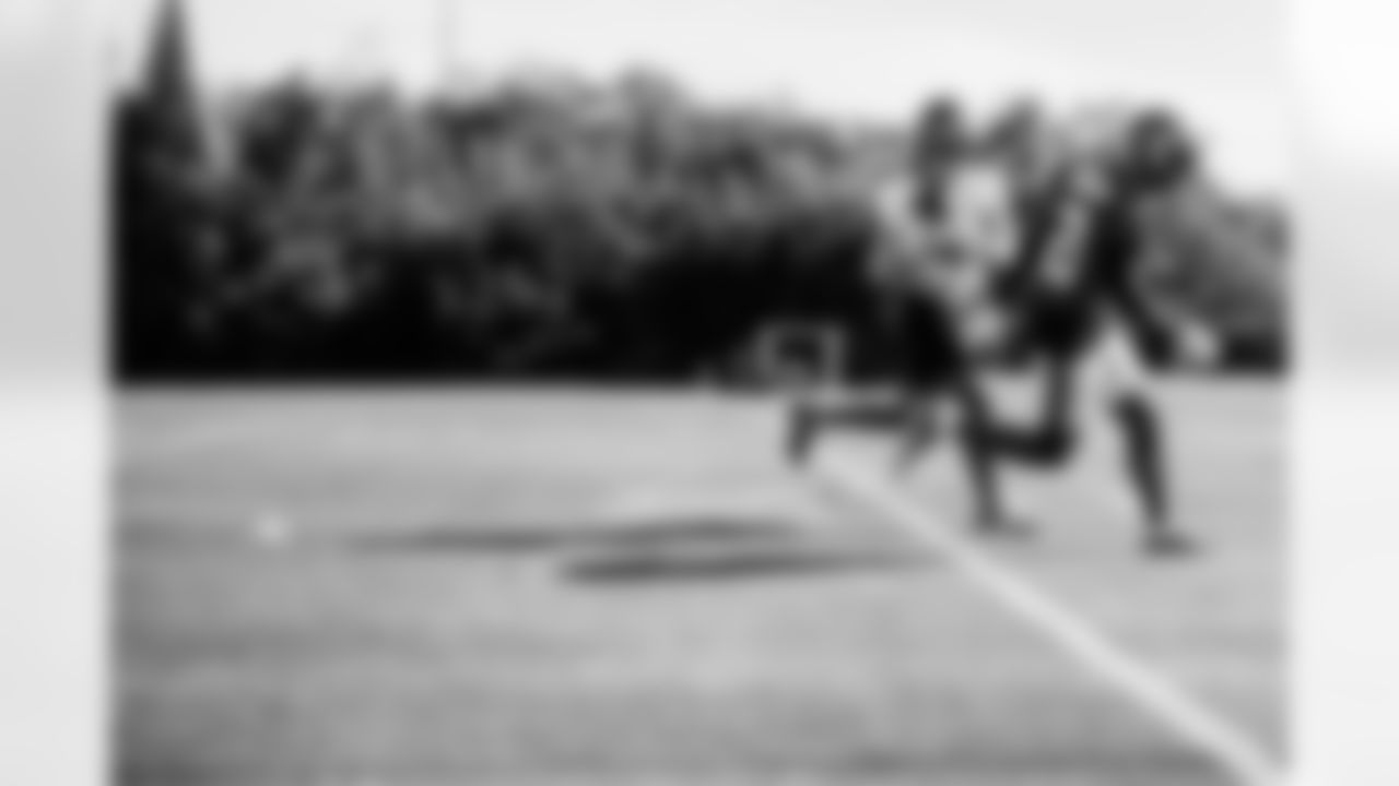 TAMPA, FL - December 17, 2025 - Week 16 practice at AdventHealth Training Center. Photo By Tori Richman/Tampa Bay Buccaneers