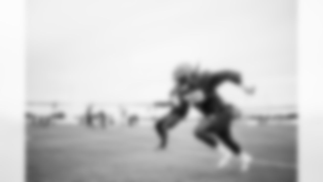 TAMPA, FL - November 06, 2025 - Outside Linebacker Mohamed Kamara #59 of the Tampa Bay Buccaneers during practice at AdventHealth Training Center. Photo By Tori Richman/Tampa Bay Buccaneers