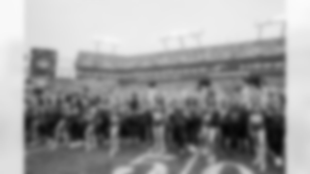 TAMPA, FL - December 07, 2025 - The Tampa Bay Buccaneers and New Orleans Saints during a regular season game at Raymond James Stadium. The Bucs lost the game, 24-20. Photo By Tori Richman/Tampa Bay Buccaneers