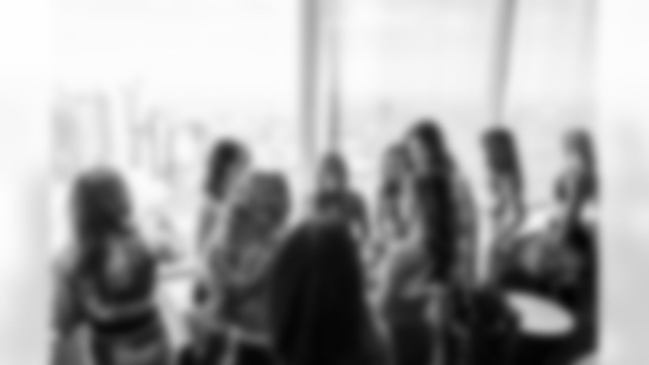 SAN FRANCISCO, CA - February 01, 2026 - Tampa Bay Buccaneers Pro Bowl Cheerleader Savannah during rehearsals. Photo By Tori Richman/Tampa Bay Buccaneers