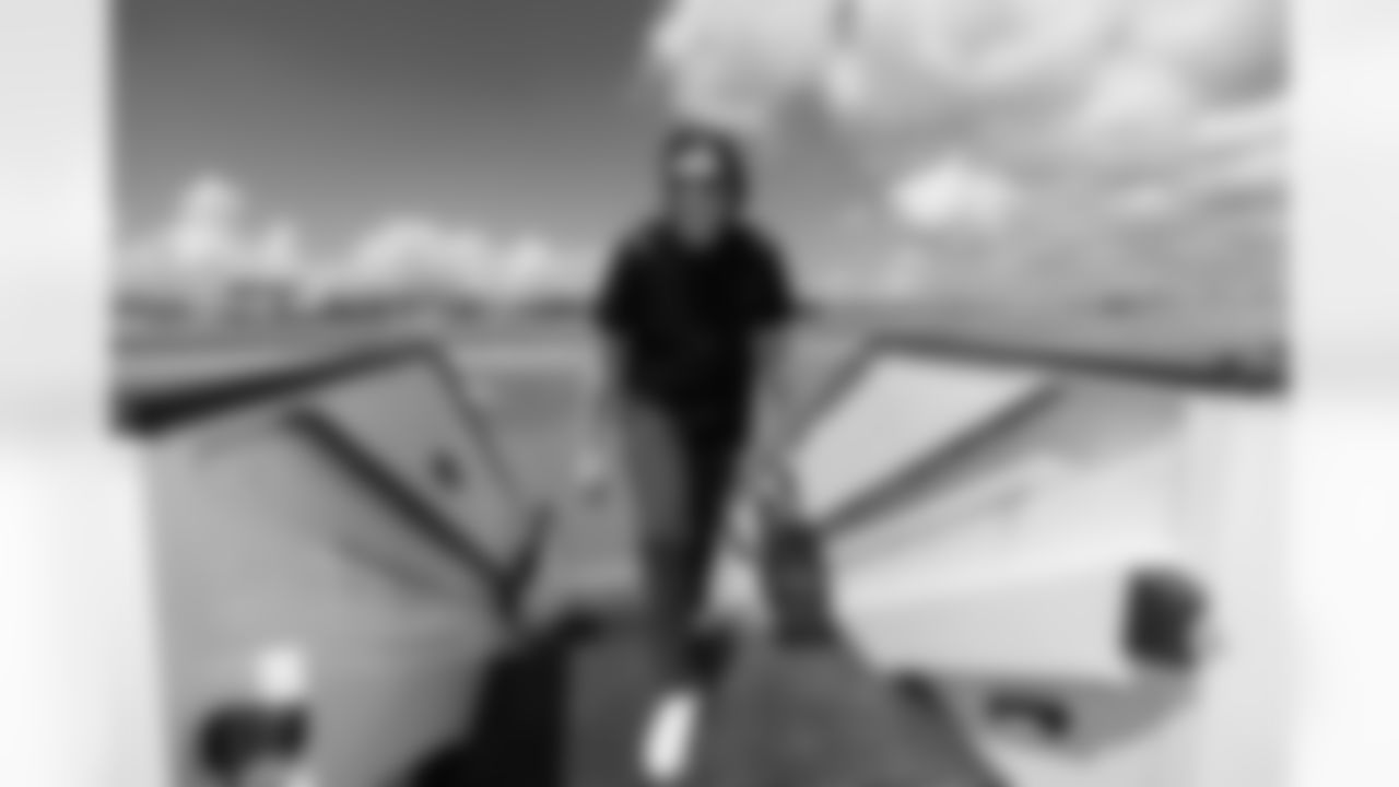 ATLANTA, GA - September 06, 2025 - Luxury Suite Excursion departs for the game between the Tampa Bay Buccaneers and Atlanta Falcons. The Bucs won the game, 23-20. Photo By Doug DeFelice/Tampa Bay Buccaneers