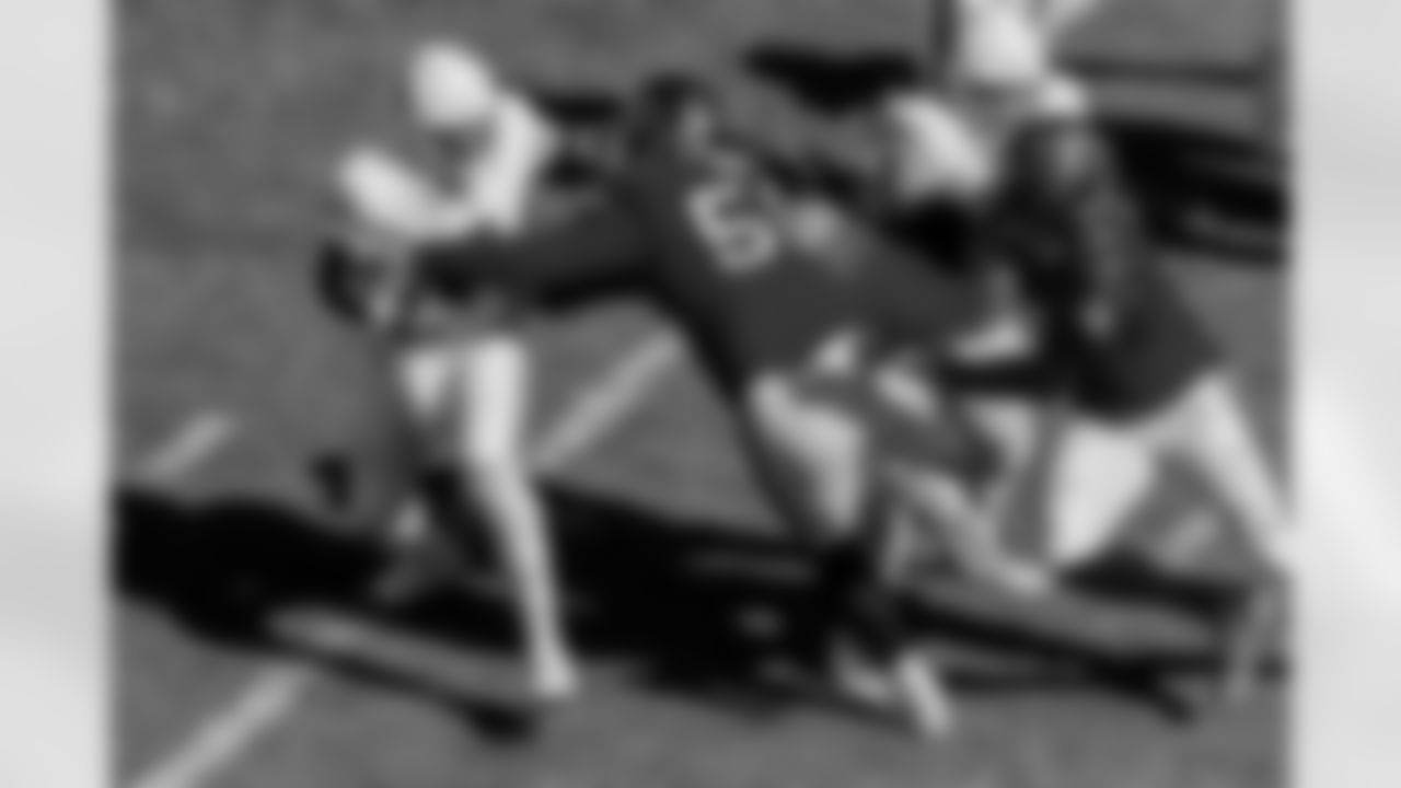 TAMPA, FL - November 30, 2025 - Defensive Tackle Vita Vea #50 and Outside Linebacker Yaya Diaby #0 of the Tampa Bay Buccaneers during the game between the Arizona Cardinals and Tampa Bay Buccaneers. The Bucs won the game, 20-17. Photo By Mike Carlson/Tampa Bay Buccaneers