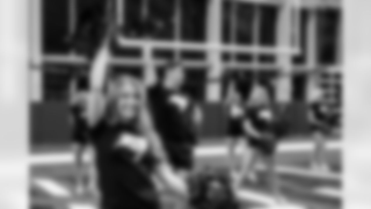 TAMPA, FL - December 04, 2025 - Tampa Bay Buccaneers Cheerleaders field rehearsal at AdventHealth Training Center. Photo By Tori Richman/Tampa Bay Buccaneers