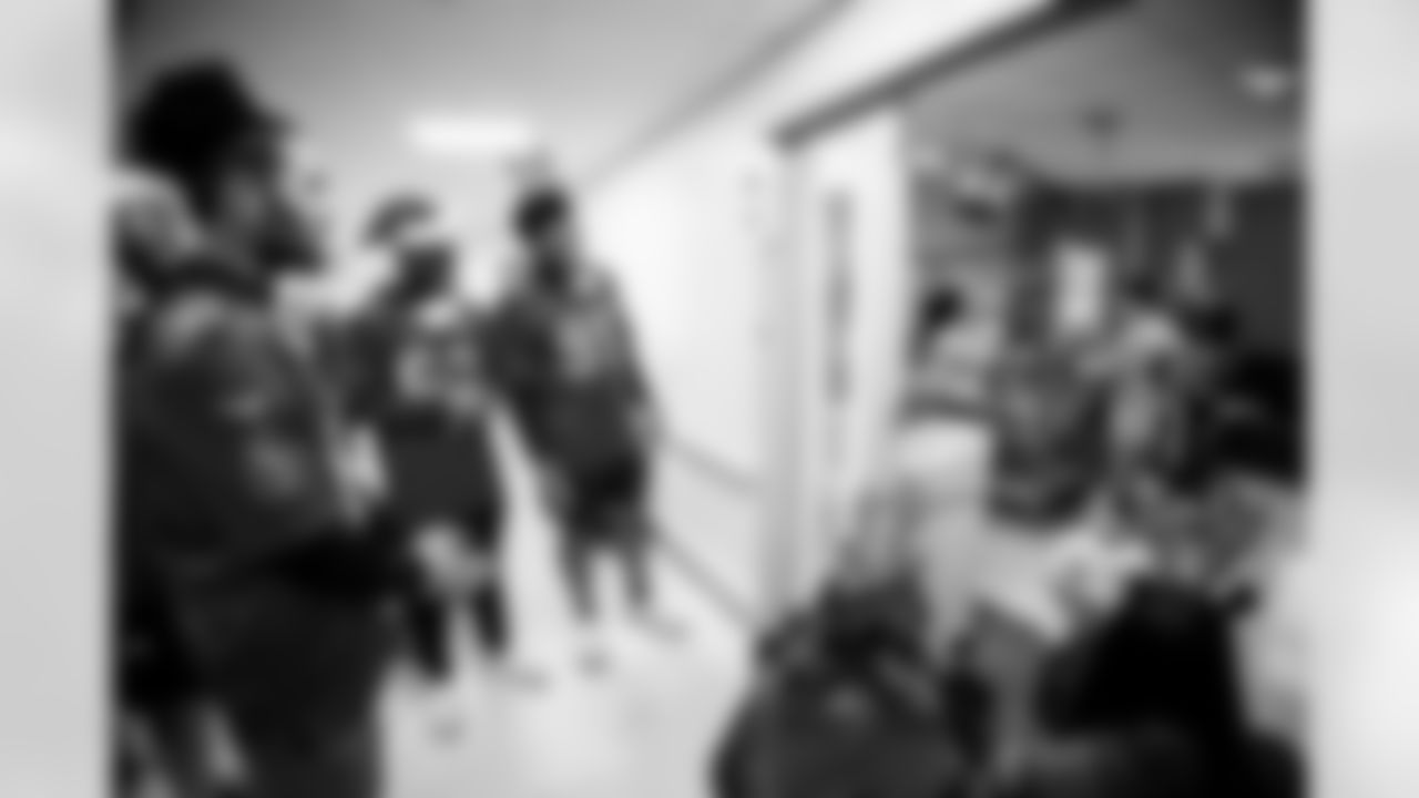 ST. PETERSBURG, FL - December 16, 2025 - Rookie Club visit to Johns Hopkins All Children's Hospital. Photo By Tori Richman/Tampa Bay Buccaneers