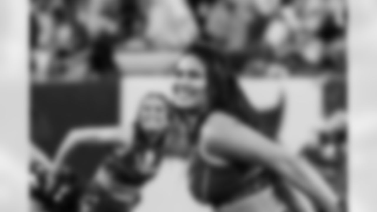 TAMPA, FL - January 03, 2026 - The Carolina Panthers and Tampa Bay Buccaneers play a regular season game at Raymond James Stadium. The Bucs won the game, 16-14. Photo By Tori Richman/Tampa Bay Buccaneers