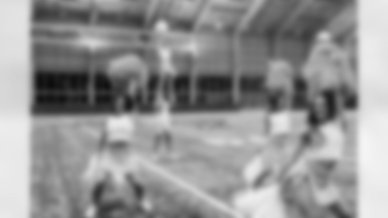 TAMPA, FL - December 09, 2025 - Tampa Bay Buccaneers Cheerleaders during Field Rehearsal at AdventHealth Training Center. Photo By Tori Richman/Tampa Bay Buccaneers