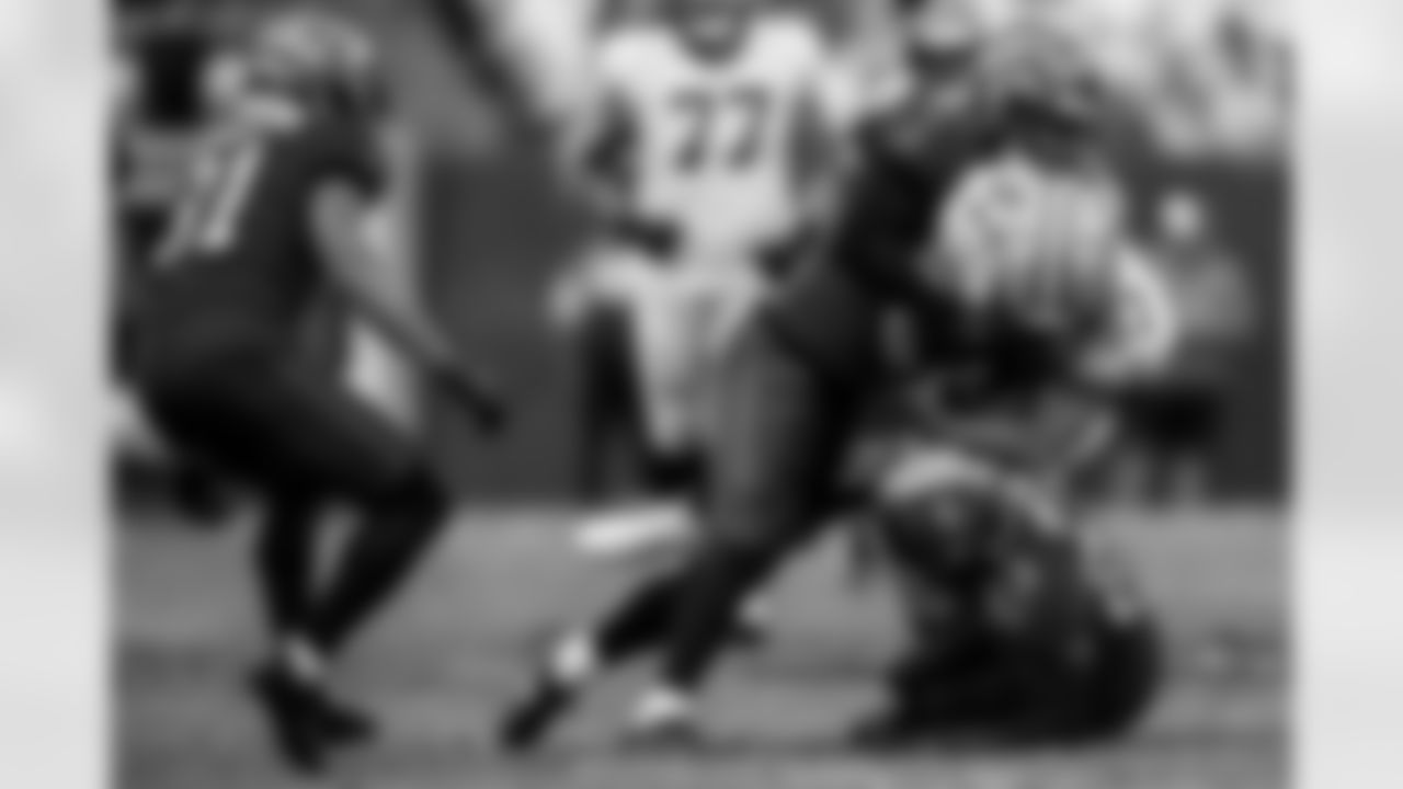 TAMPA, FL - December 07, 2025 - The Tampa Bay Buccaneers and New Orleans Saints during a regular season game at Raymond James Stadium. The Bucs lost the game, 24-20. Photo By Tori Richman/Tampa Bay Buccaneers