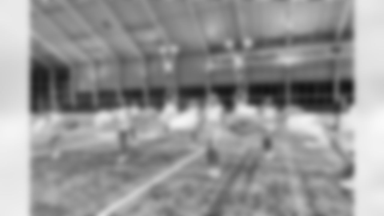 TAMPA, FL - December 09, 2025 - Tampa Bay Buccaneers Cheerleaders during Field Rehearsal at AdventHealth Training Center. Photo By Tori Richman/Tampa Bay Buccaneers