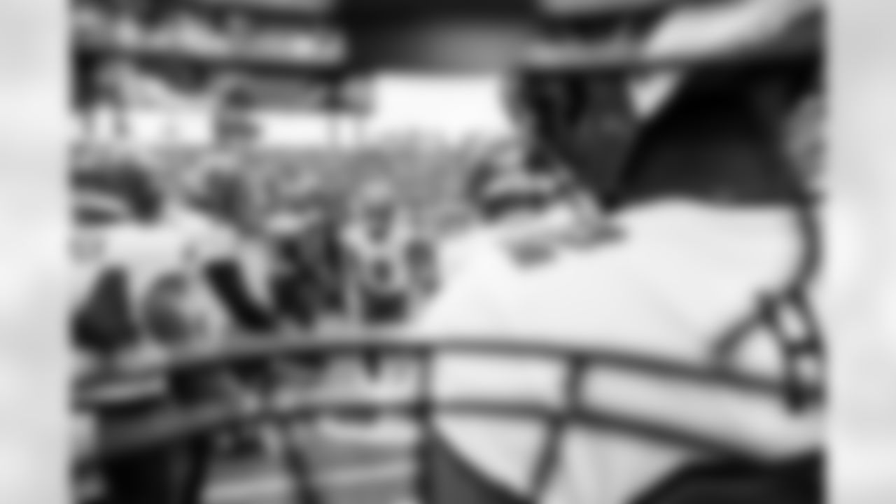 TAMPA, FL - November 09, 2025 - Inside Linebacker SirVocea Dennis #8 of the Tampa Bay Buccaneers before the game between the New England Patriots and Tampa Bay Buccaneers. The Bucs lost the game, 28-23. Photo By Kyle Zedaker/Tampa Bay Buccaneers