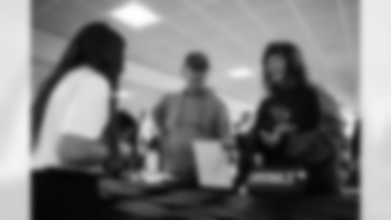 The Arizona Cardinals and Gridiron Air host the inaugural Cardinals Premier Travel trip to Dallas on Saturday, Nov. 1, 2025 in Phoenix, AZ.