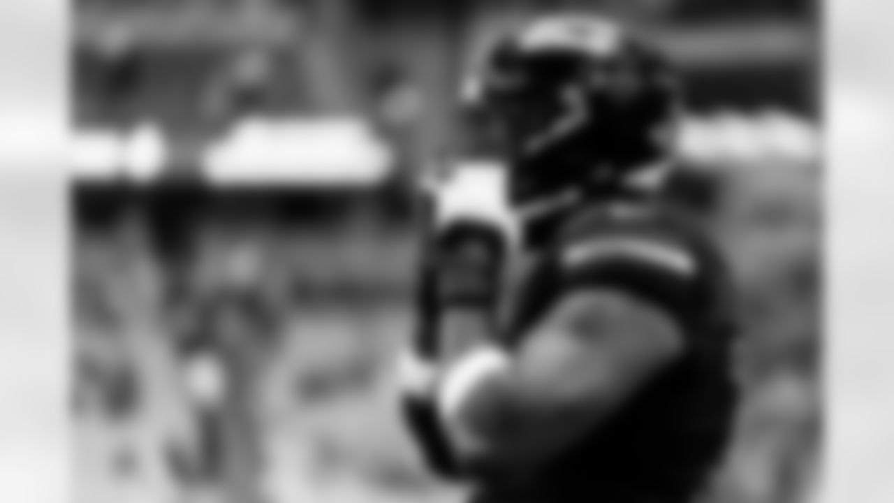 Arizona Cardinals offensive lineman Paris Johnson Jr. (70) during the Week 11 regular season game between the Arizona Cardinals and the San Francisco 49ers on Sunday, Nov. 16, 2025 at State Farm Stadium.