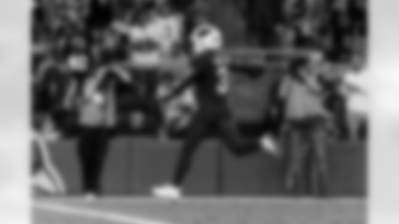 Arizona Cardinals safety Budda Baker (3) during the Week 12 regular season game between the Arizona Cardinals and the Jacksonville Jaguars on Sunday, Nov. 23, 2025 at State Farm Stadium.