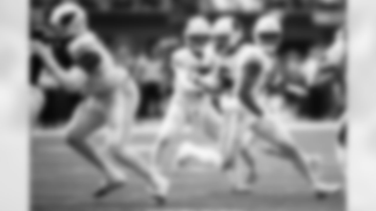 Arizona Cardinals quarterback Kyler Murray (1) and Arizona Cardinals running back James Conner (6) during the Week 13 regular season game between the Arizona Cardinals and the Minnesota Vikings on Sunday, Dec 1, 2024 in Minneapolis, MN.