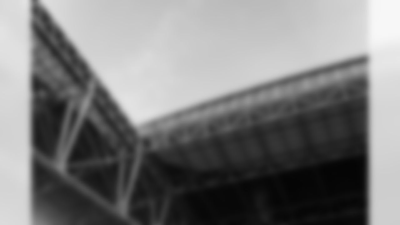 Open roof during the Week 11 regular season game between the Arizona Cardinals and the San Francisco 49ers on Sunday, Nov. 16, 2025 at State Farm Stadium.